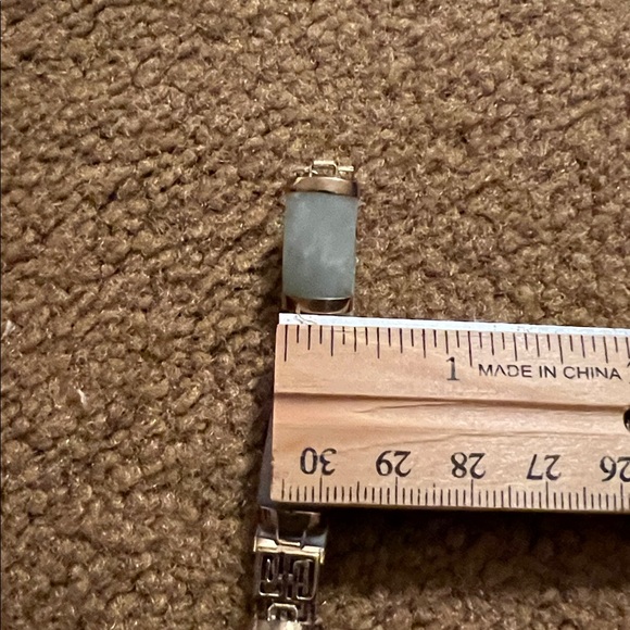 14k Gold & Jade Bracelet - Picture 9 of 9